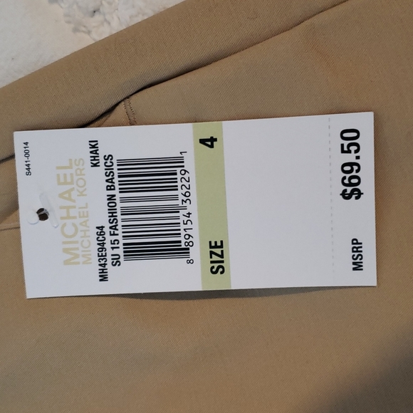 Michael Kors short shorts. Approx. 3 inch inseam. Khaki style - Picture 3 of 5